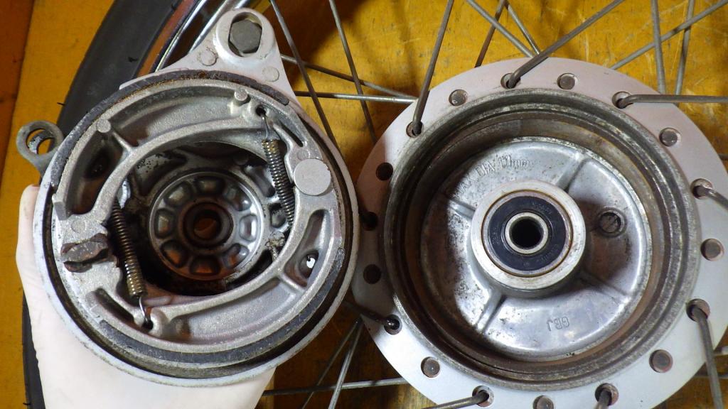 26969 ホンダ HA02 スーパーカブ90カスタム '93 純正 リアホイール FUTABA 17×1.40 | mirudake