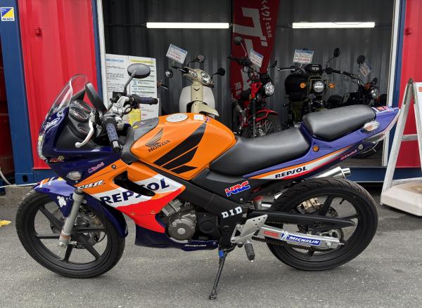 Sbk-sCBR125R-03.jpg
