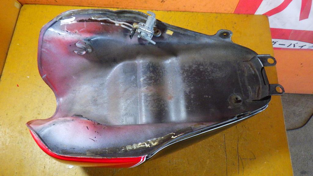 27632 スズキ GK79A GSX400 インパルス '96 純正 ガソリンタンク